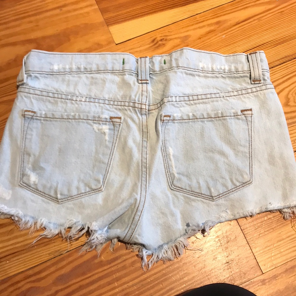 J Brand light wash denim cut off  shorts - Picture 2 of 3